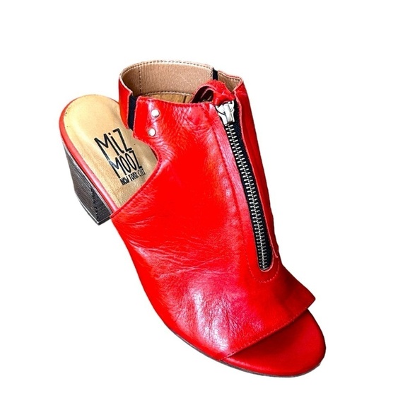 Miz Mooz Saga Red Leather Ankle Strap-Front Zip Heels - Picture 3 of 9
